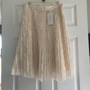 NWT - Women’s Skirt - Large